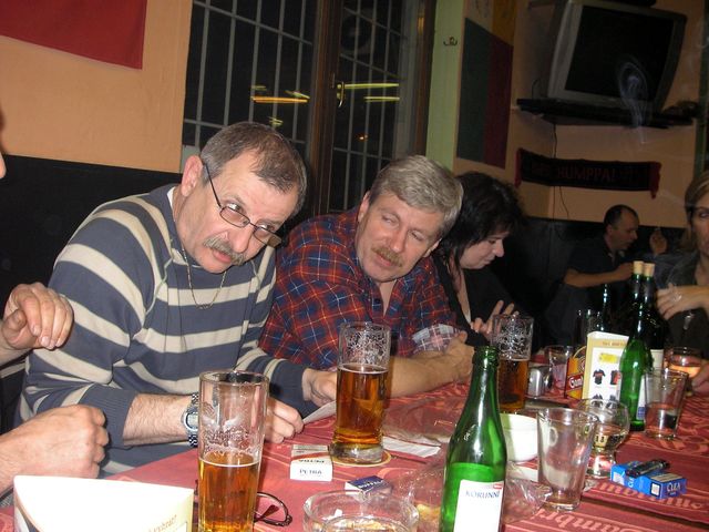 březen 18