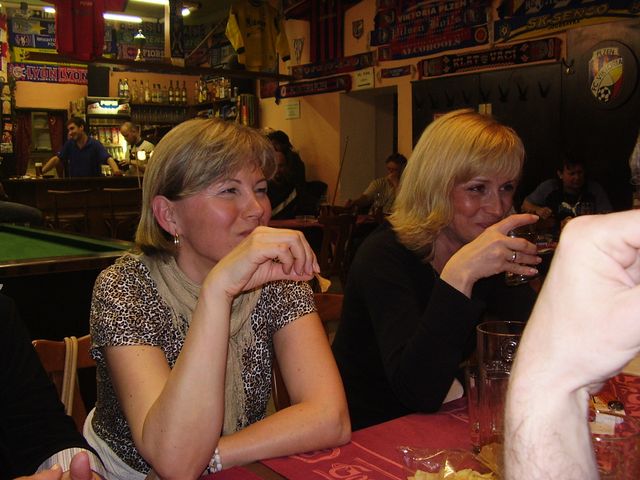 březen 29