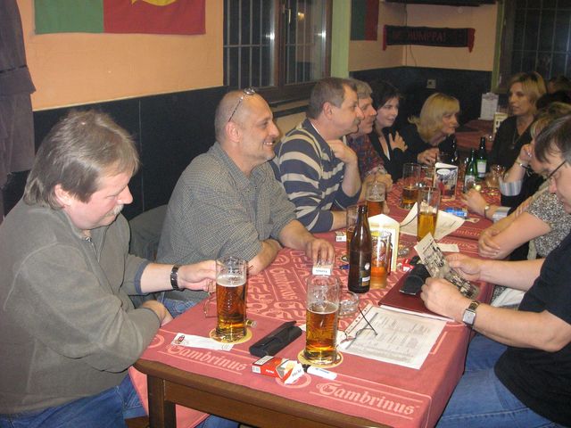 březen 2