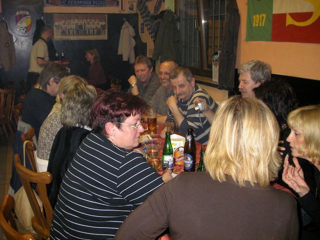 březen 3